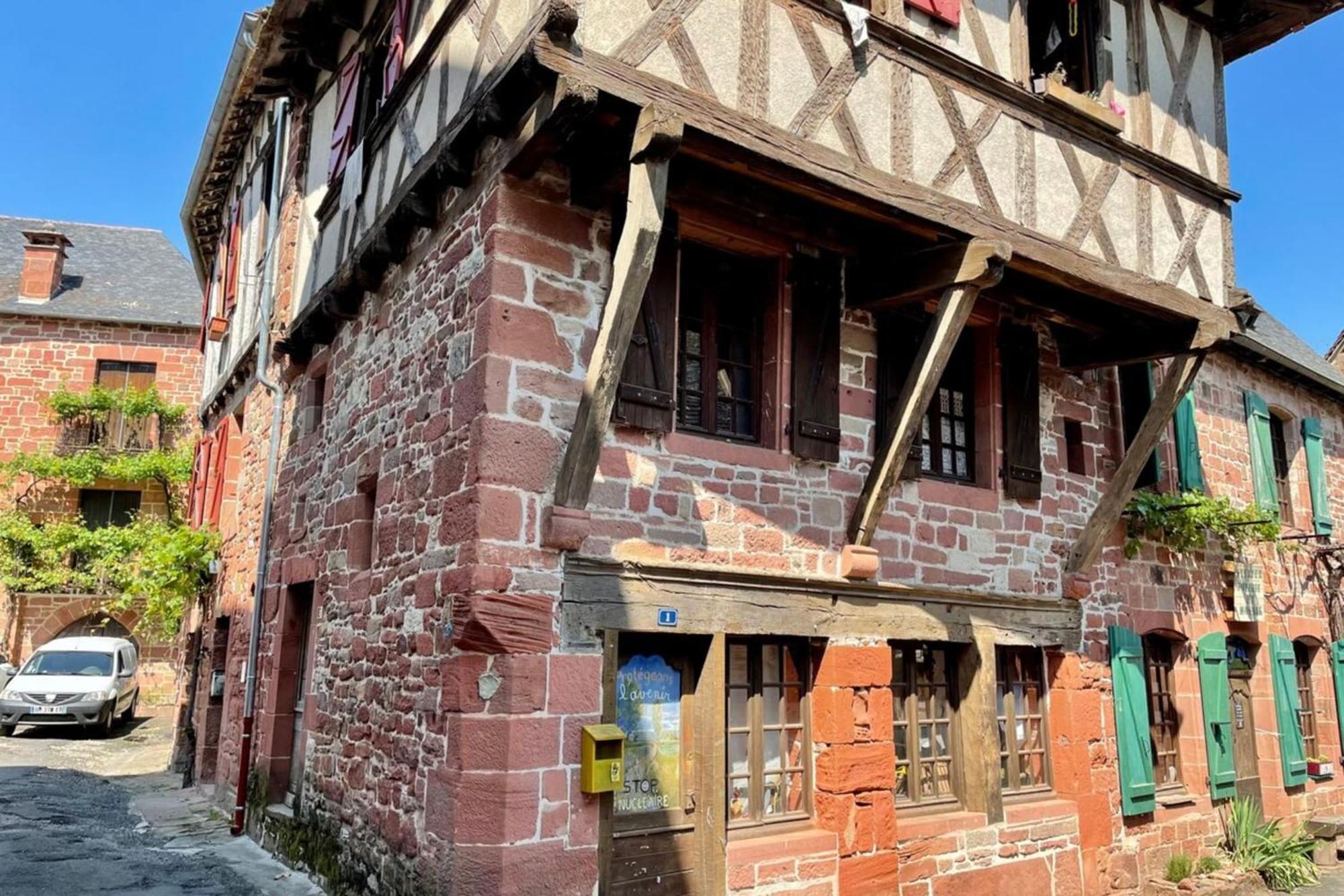 Holiday home Grande Maison Pour 8 Personnes - Bourg De Meyssac