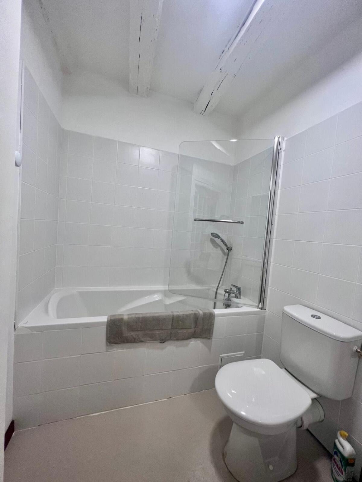 Holiday home Grande Maison Pour 8 Personnes - Bourg De